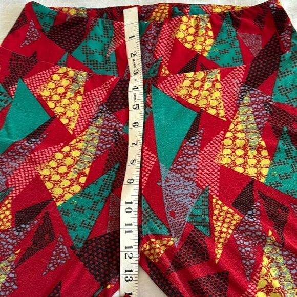 LuLaRoe TC Leggings Plus Size Christmas Red Green Gold - Picture 6 of 8